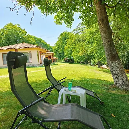 Perperеshka River Kompleks wypoczynkowy 2*
