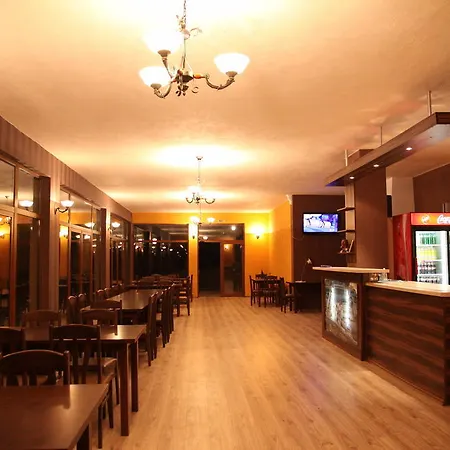 Vakantiepark Perperеshka River Stremtsi