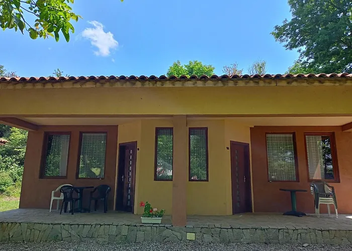 Kompleks wypoczynkowy Perperеshka River 2*