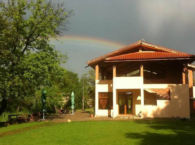 Holiday park Perperеshka River Stremtsi